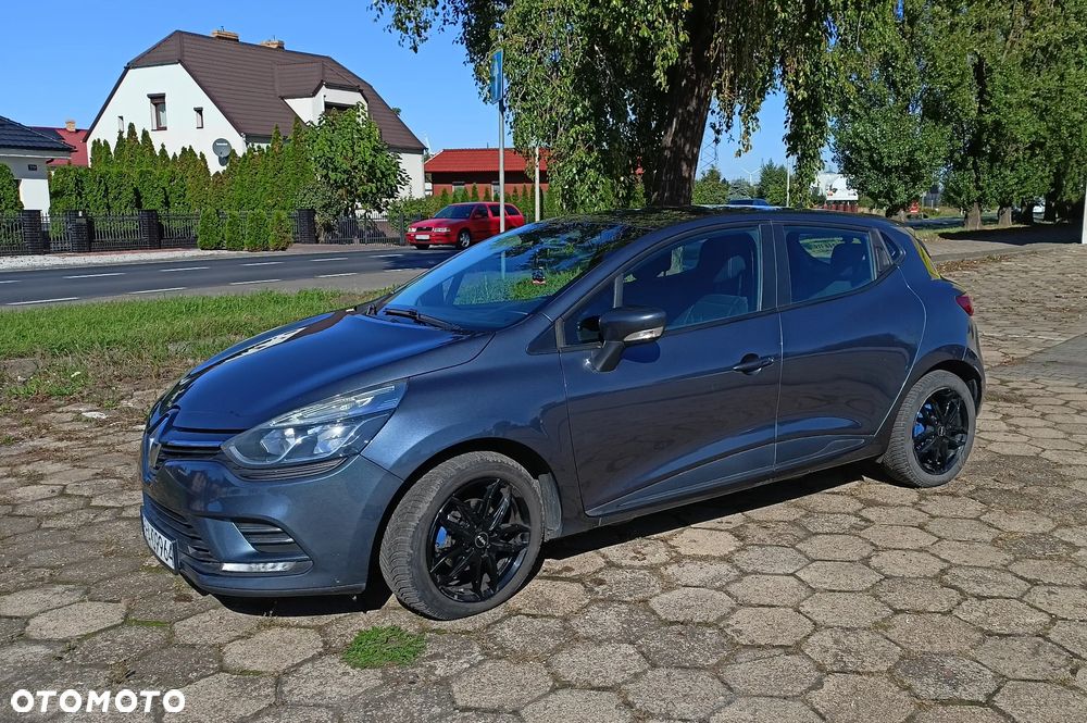 Renault Clio - 2