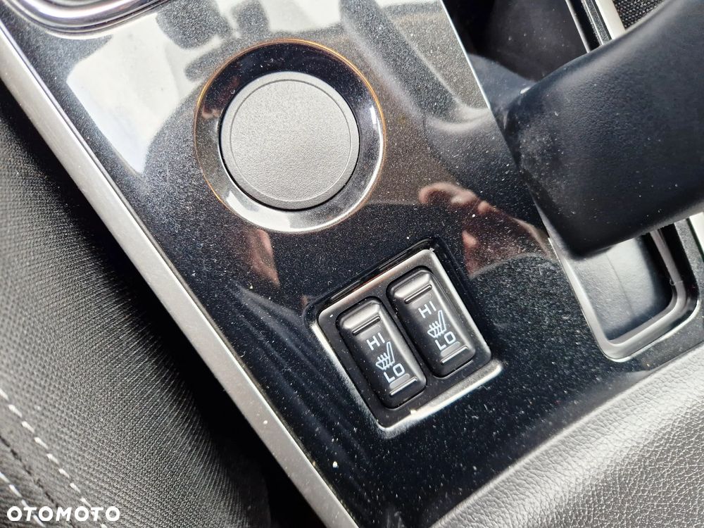 Mitsubishi Outlander 2.0 2WD Invite - 16