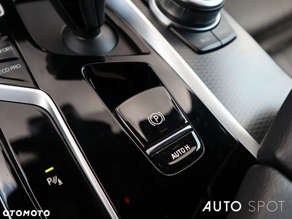 BMW Seria 5 540i xDrive mHEV M Sport sport - 39