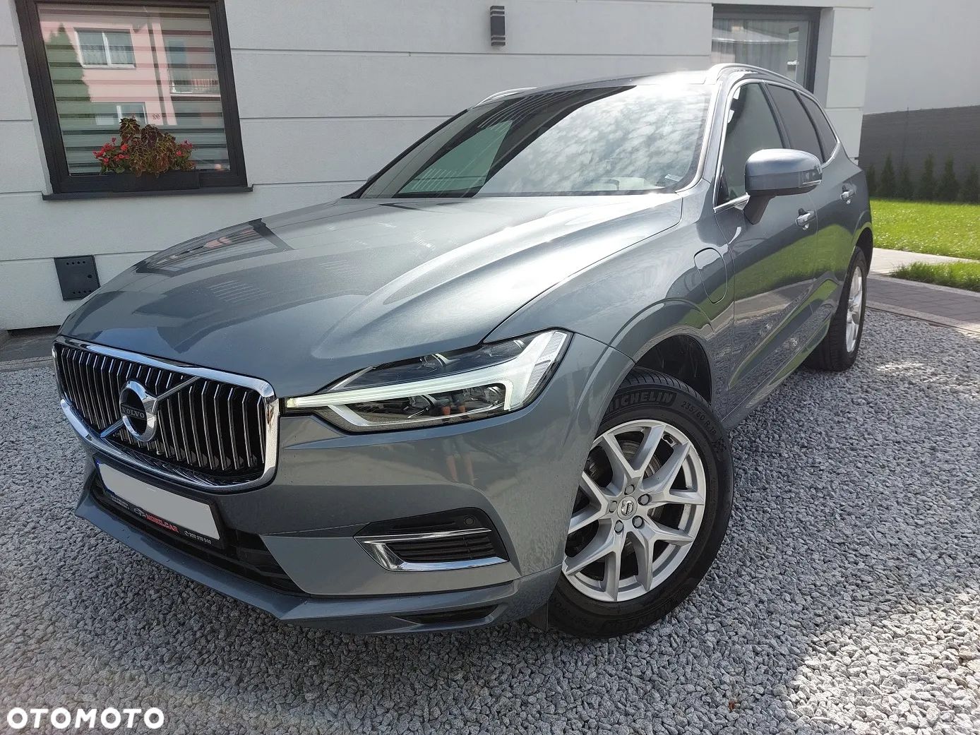 Volvo XC 60 T8 Twin Engine AWD Geartronic Momentum - 1