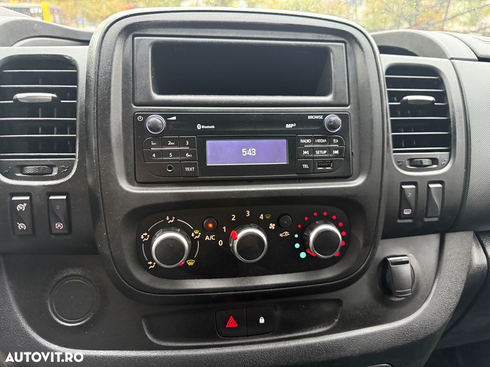 Renault Trafic - 19