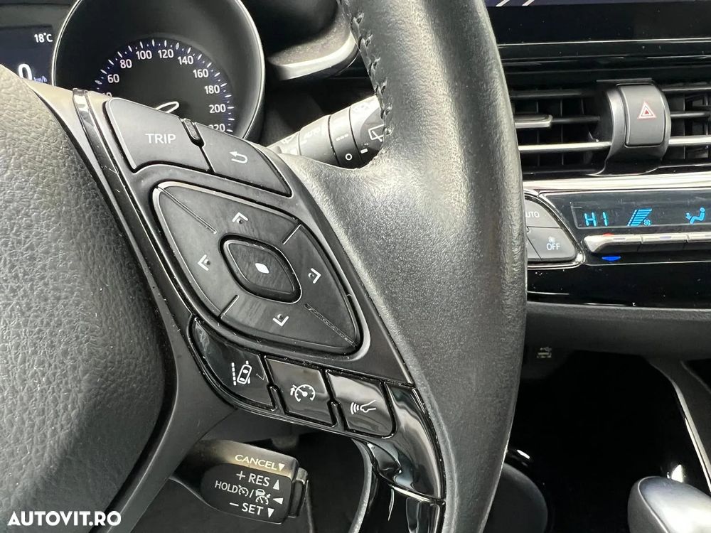 Toyota C-HR 1.8 HSD 122 CP 4x2 CVT Cult - 30