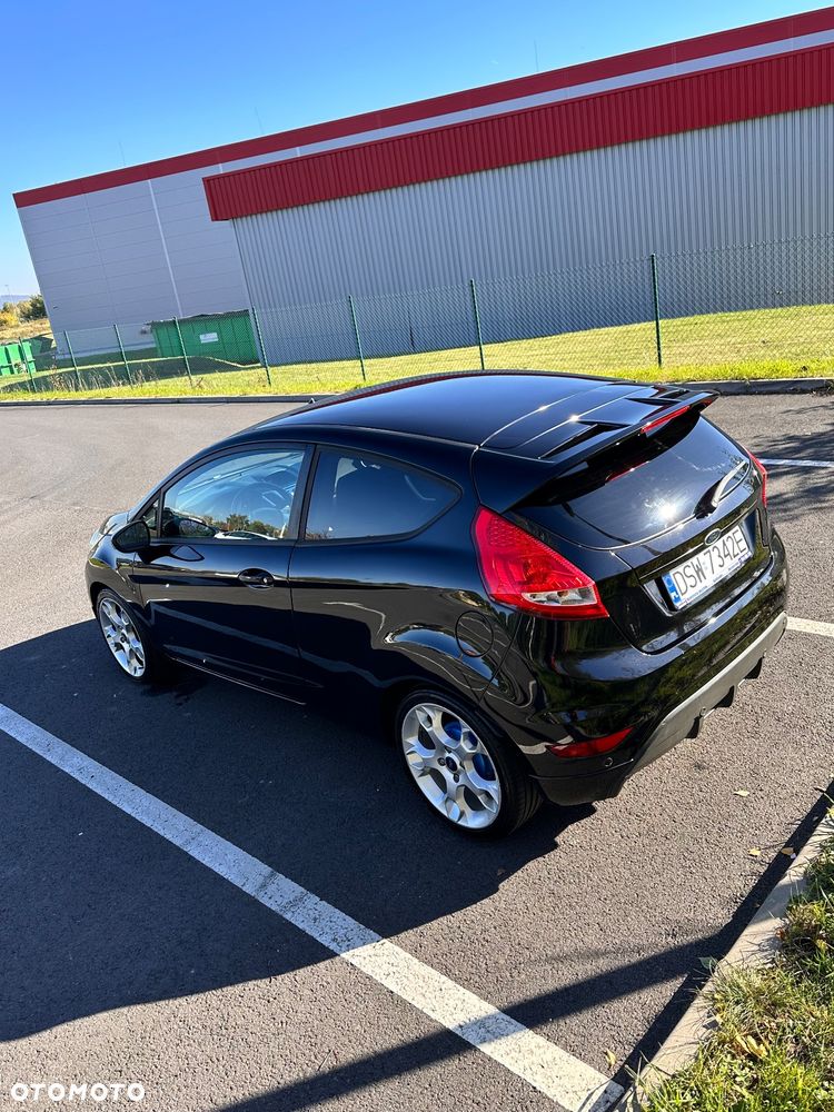 Ford Fiesta 1.6 Sport - 8
