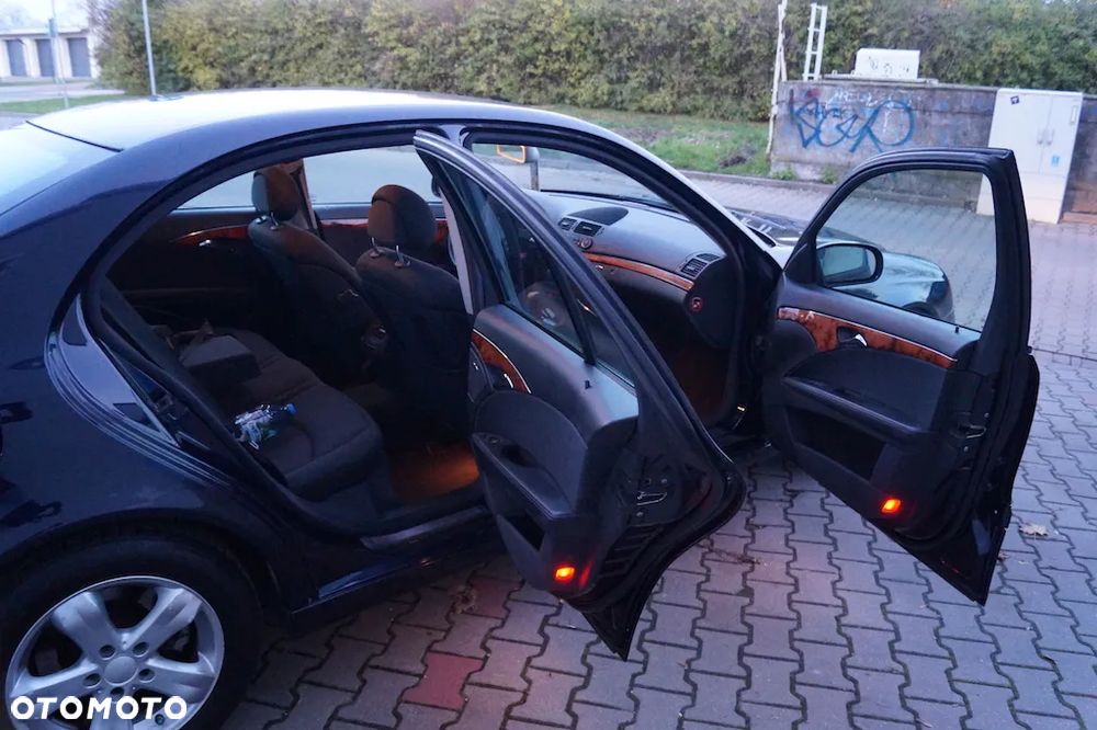 Mercedes-Benz Klasa E 200 Kompressor Automatik Elegance - 27