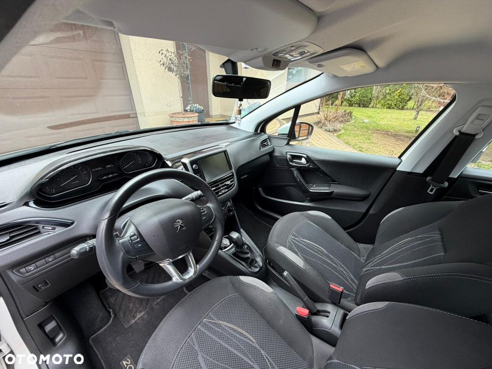 Peugeot 208 PureTech 82 Start & Stop Style - 7