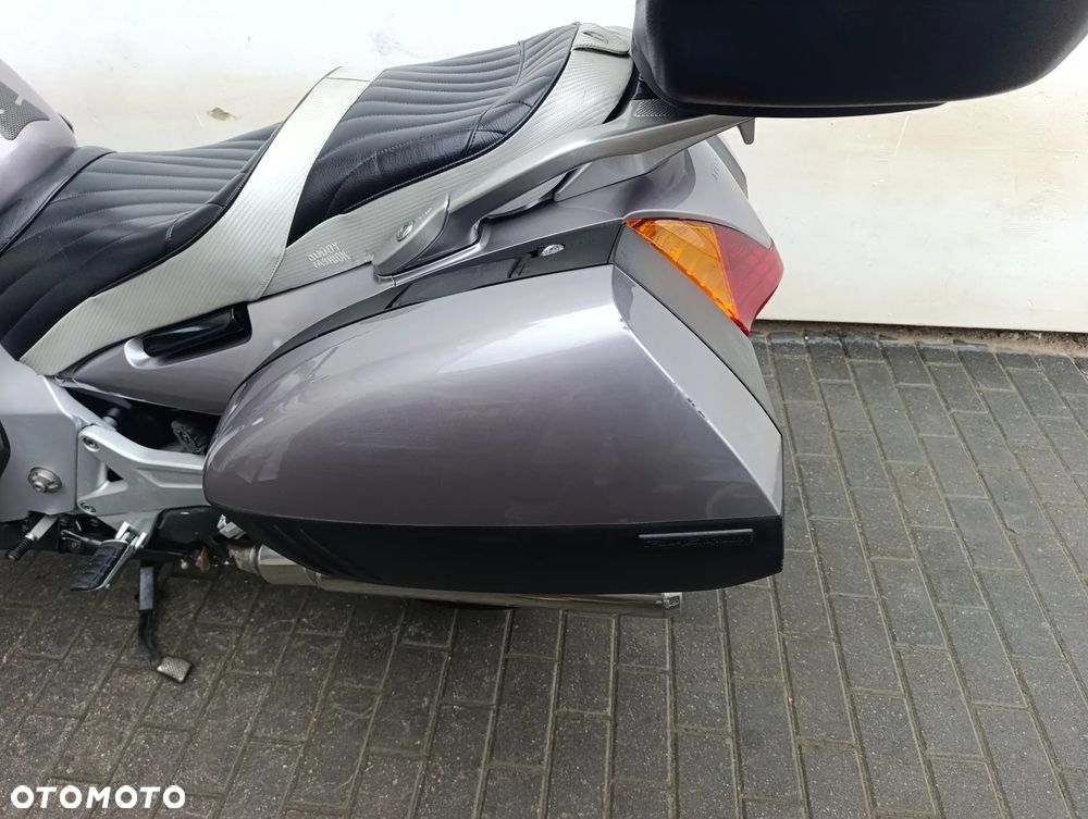 Honda ST - 21