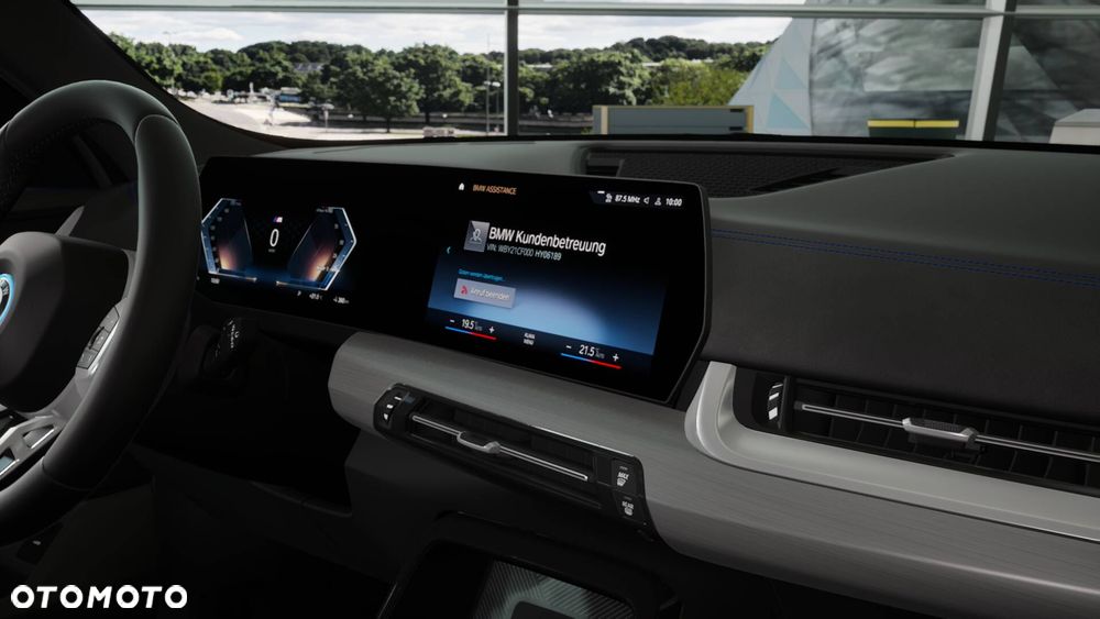 BMW iX1 eDrive20 66.5kWh M Sport Edition - 12