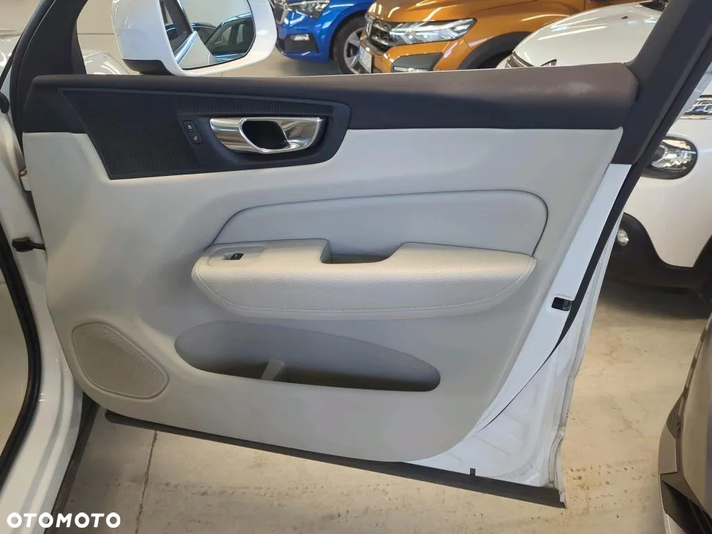 Volvo XC 60 T4 Inscription - 18
