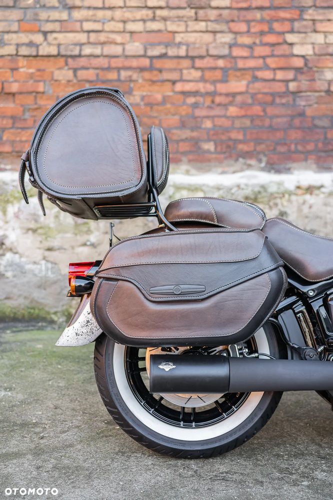 Harley-Davidson Softail Heritage Classic - 22