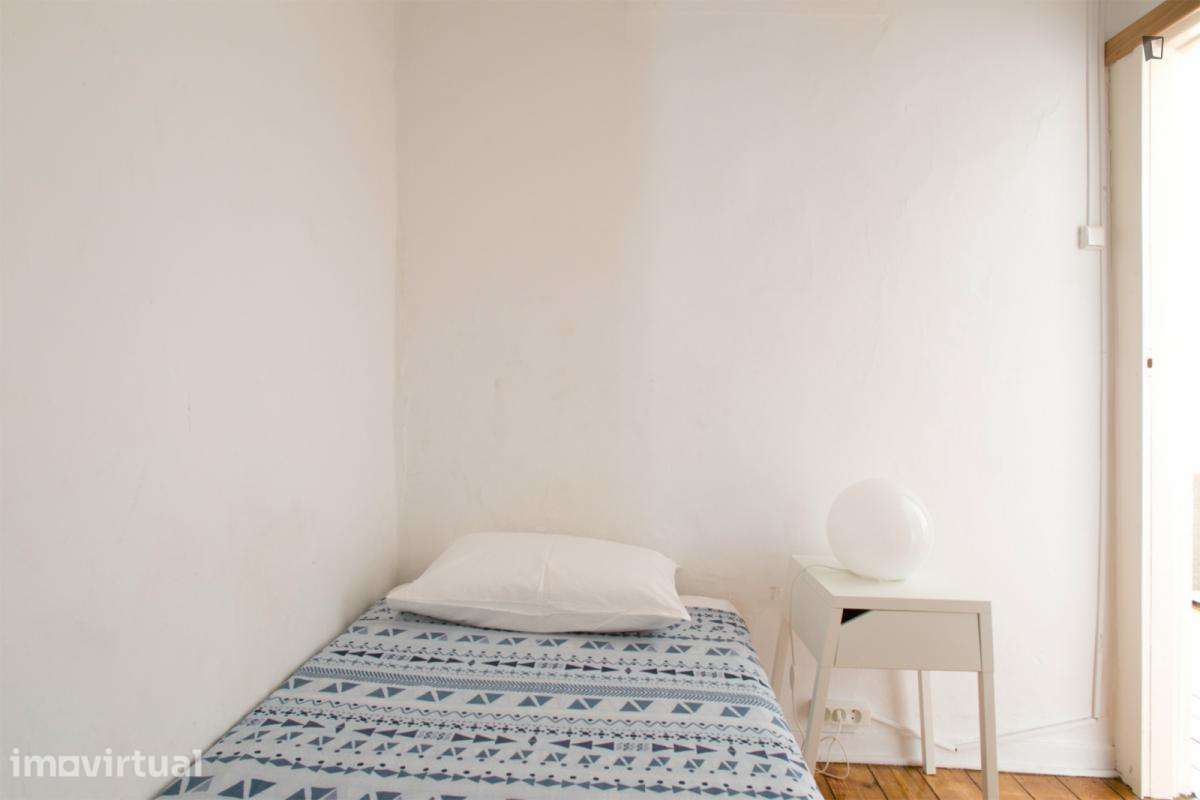 Quarto - localizado em Bairro Alto Lisbon - Grande imagem: 2/14