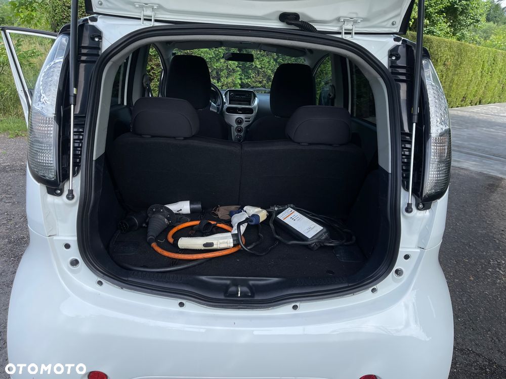 Mitsubishi i-MiEV - 11