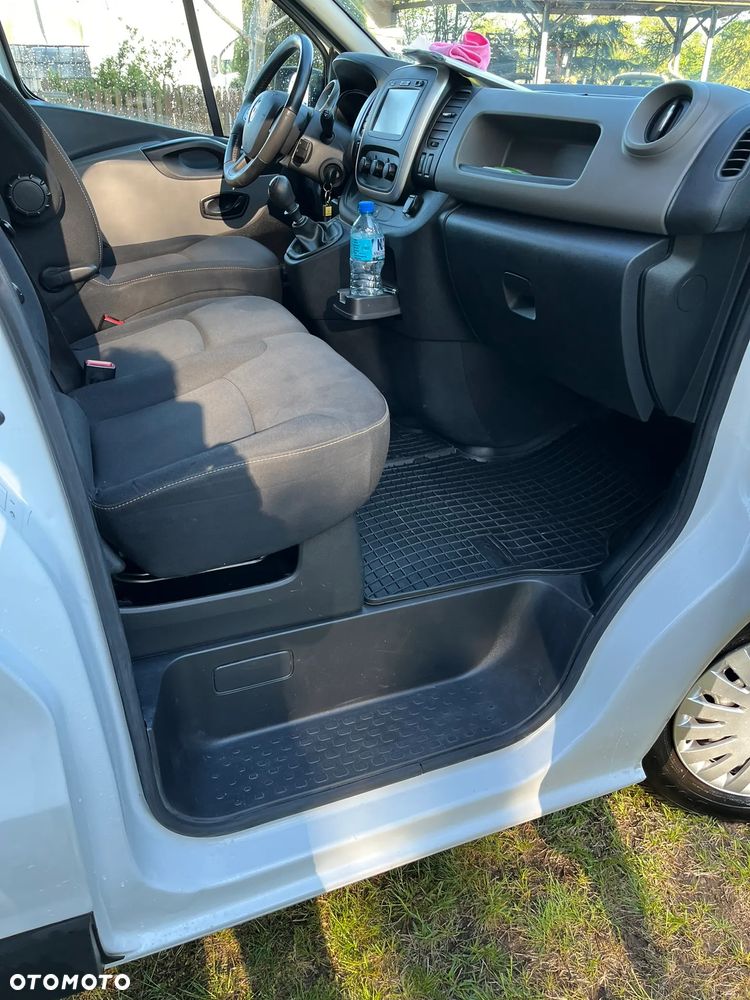 Renault TRAFIC - 11
