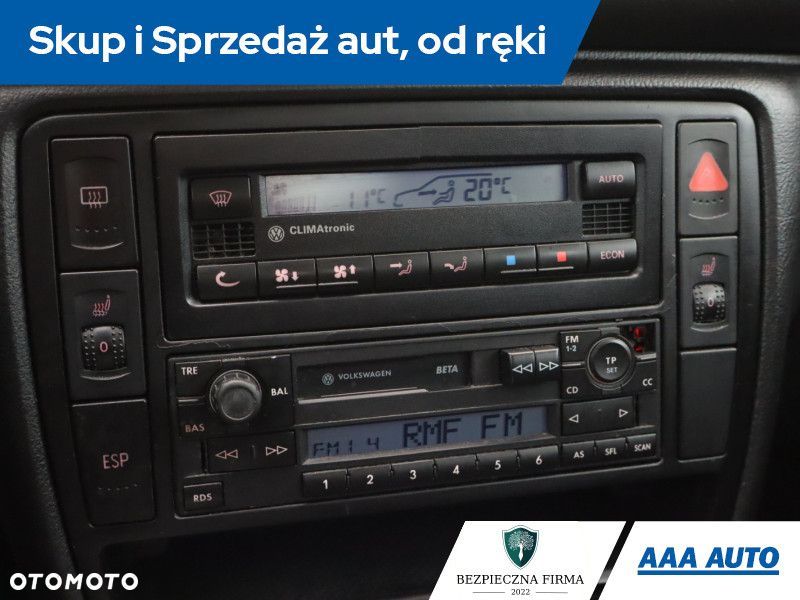 Volkswagen Passat - 15