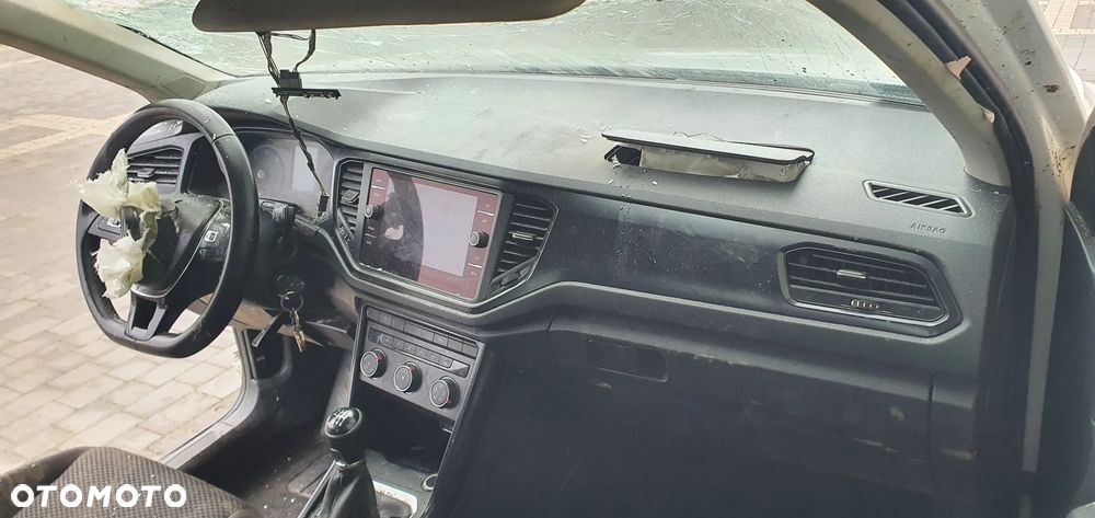 Volkswagen T-Roc - 7