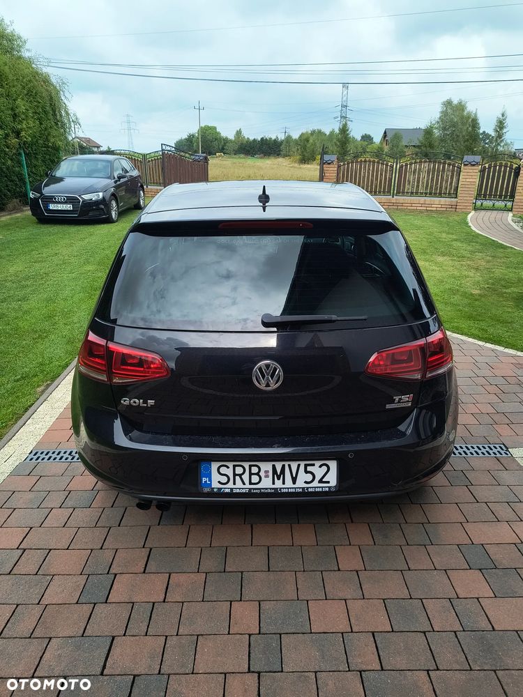 Volkswagen Golf - 2