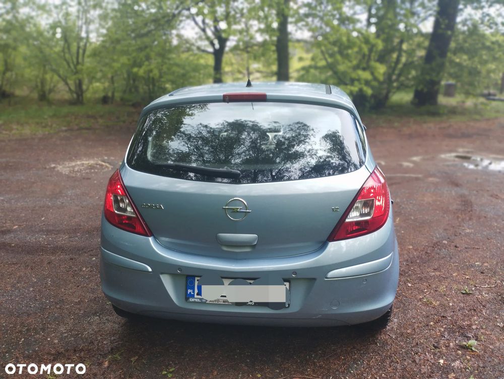 Opel Corsa 1.2 16V Cosmo EasyTronic - 4