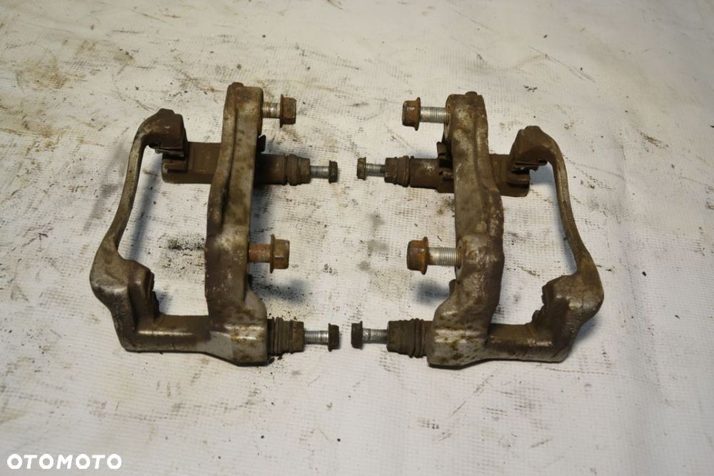 Jarzmo hamulcowe  Lexus GS300 Gs 430 SC 430 - 1