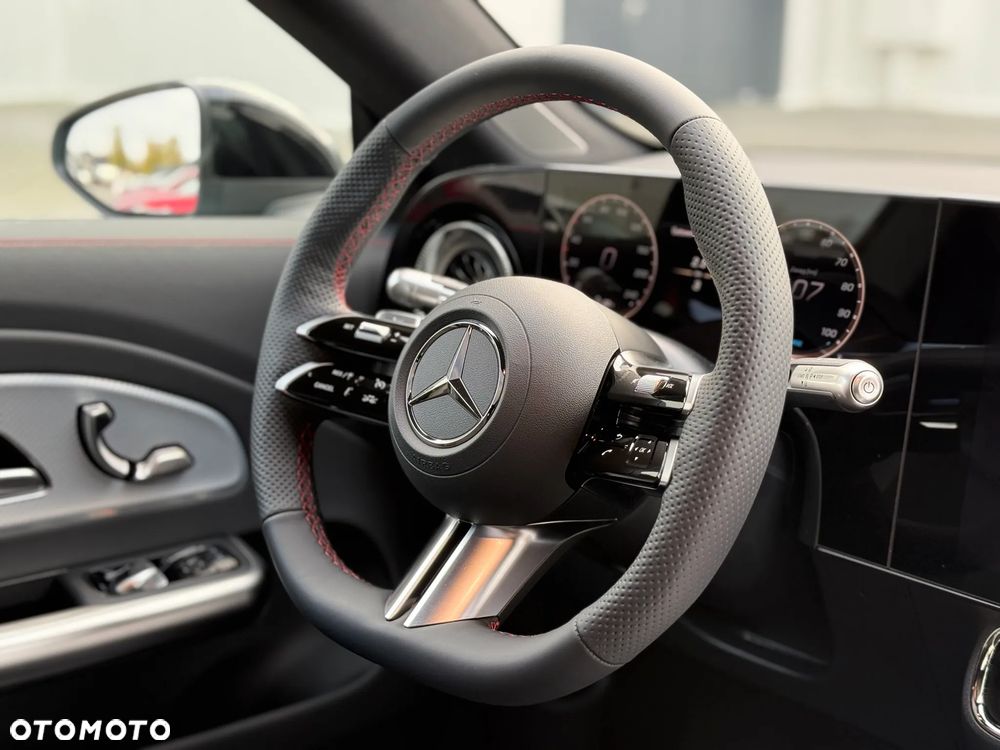 Mercedes-Benz CLA 200 58kWh - 28