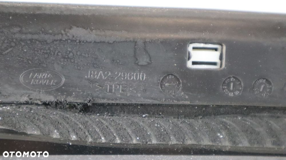 RANGE ROVER VELAR L560 SZYBA KAROSERYJNA PRAWA - 6
