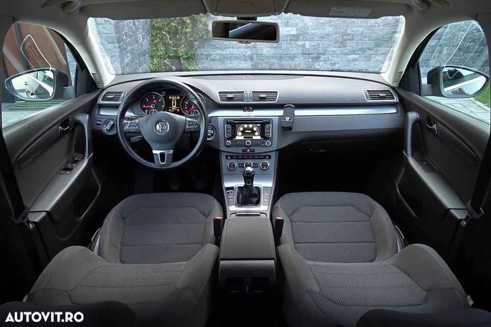Volkswagen Passat 2.0 TDI BlueMotion Technology Business Edition - 6