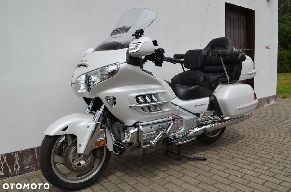 Honda GL - 4