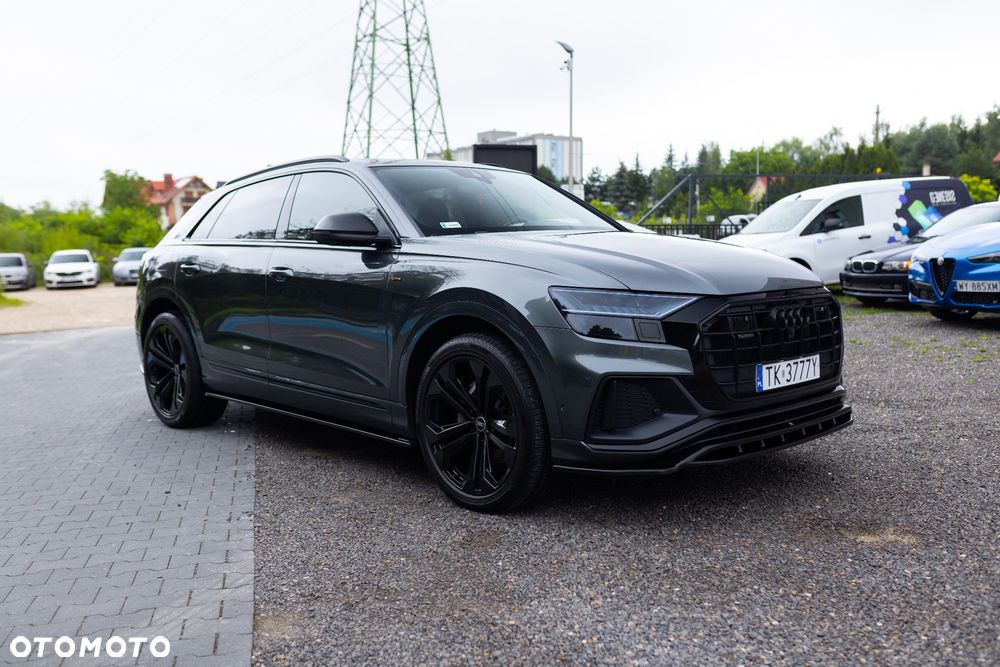 Audi Q8 - 17