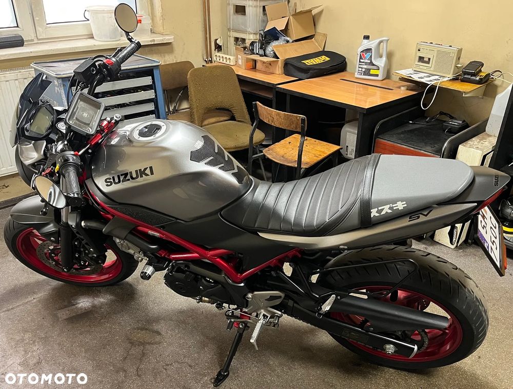 Suzuki SV - 4