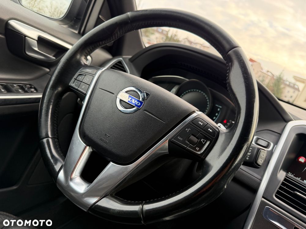 Volvo XC 60 D5 AWD Summum - 27