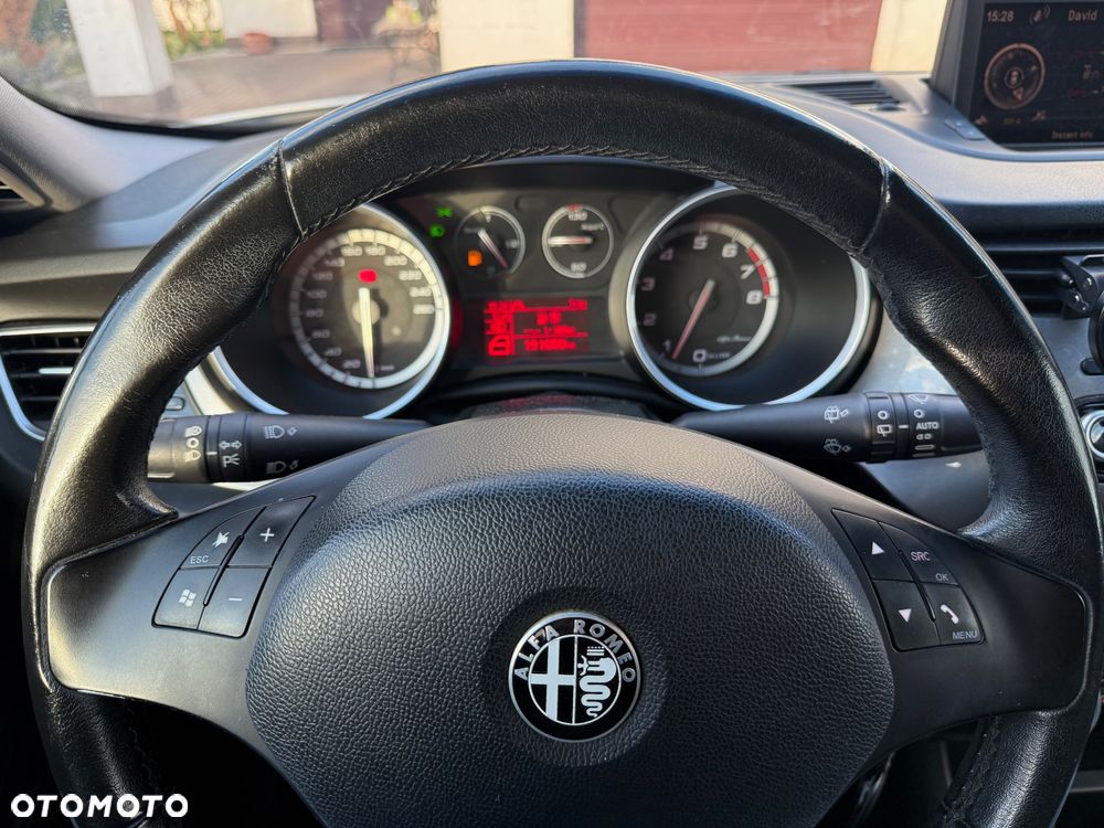 Alfa Romeo Giulietta 10-14 - 17