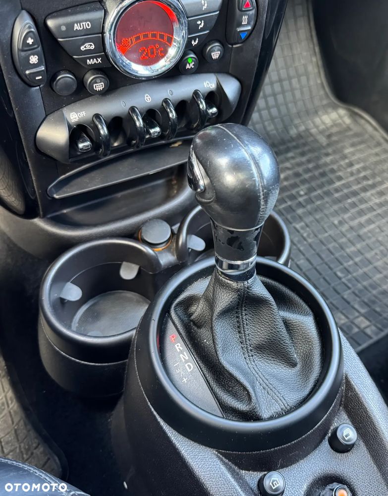 MINI Countryman Cooper D - 16