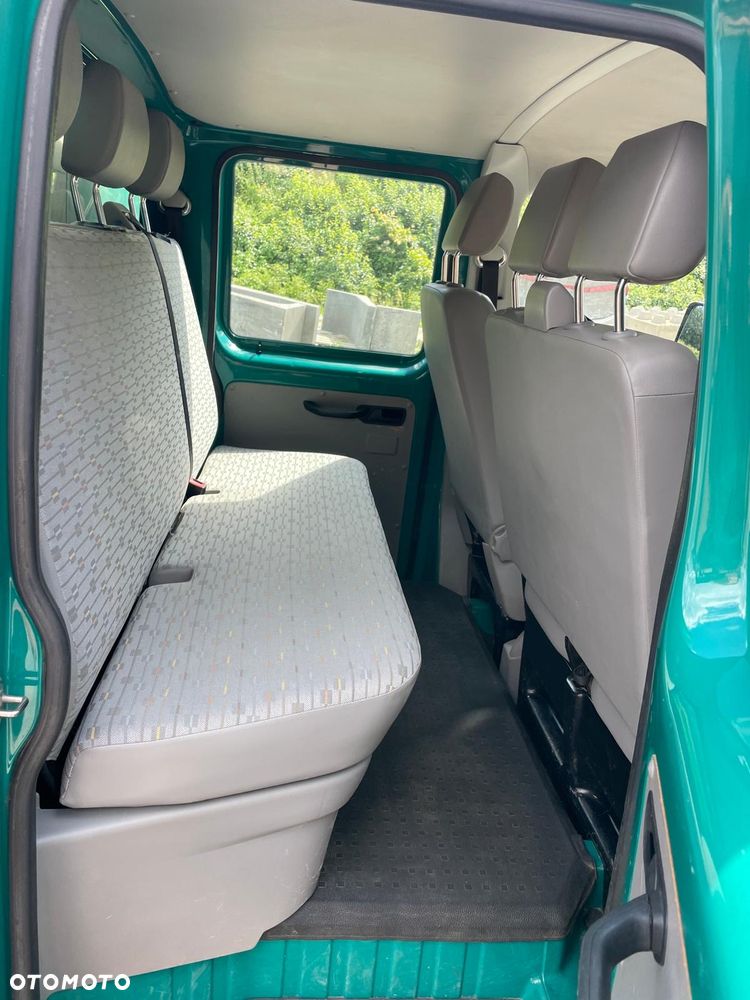 Volkswagen Transporter - 5