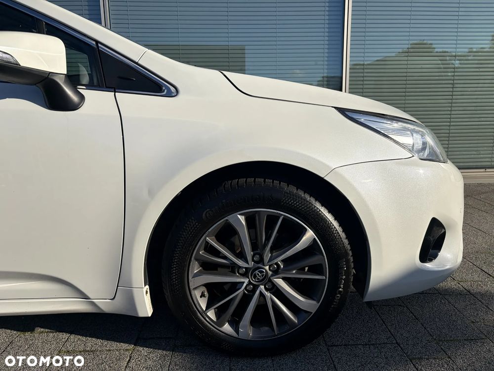 Toyota Avensis 1.8 Prestige MS - 8