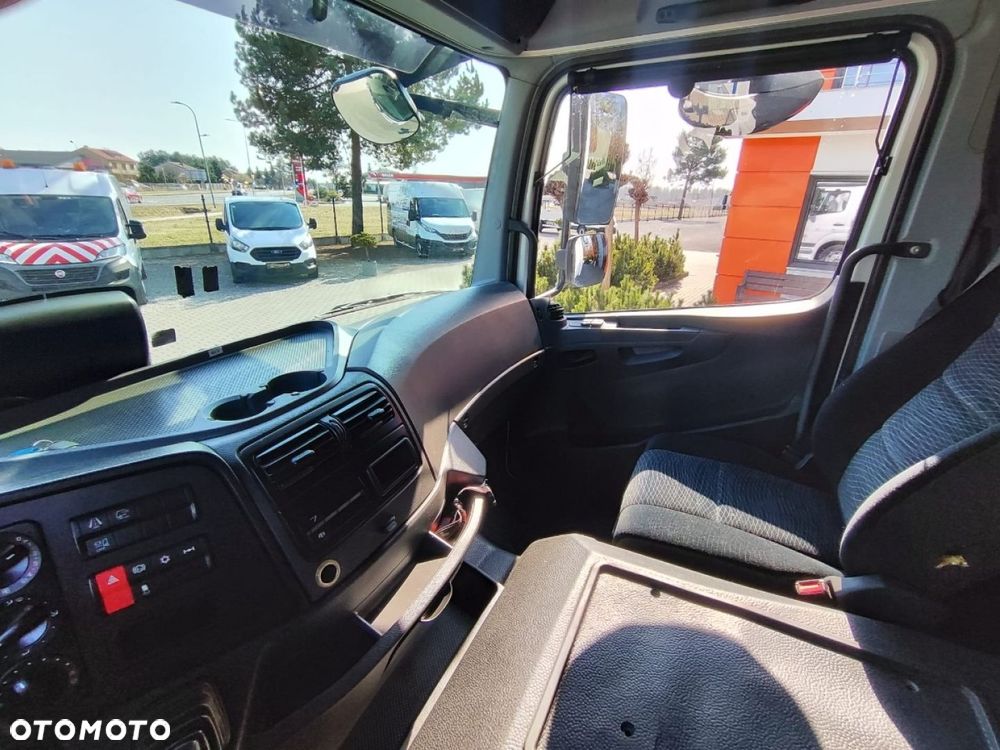 Mercedes-Benz ATEGO - 14