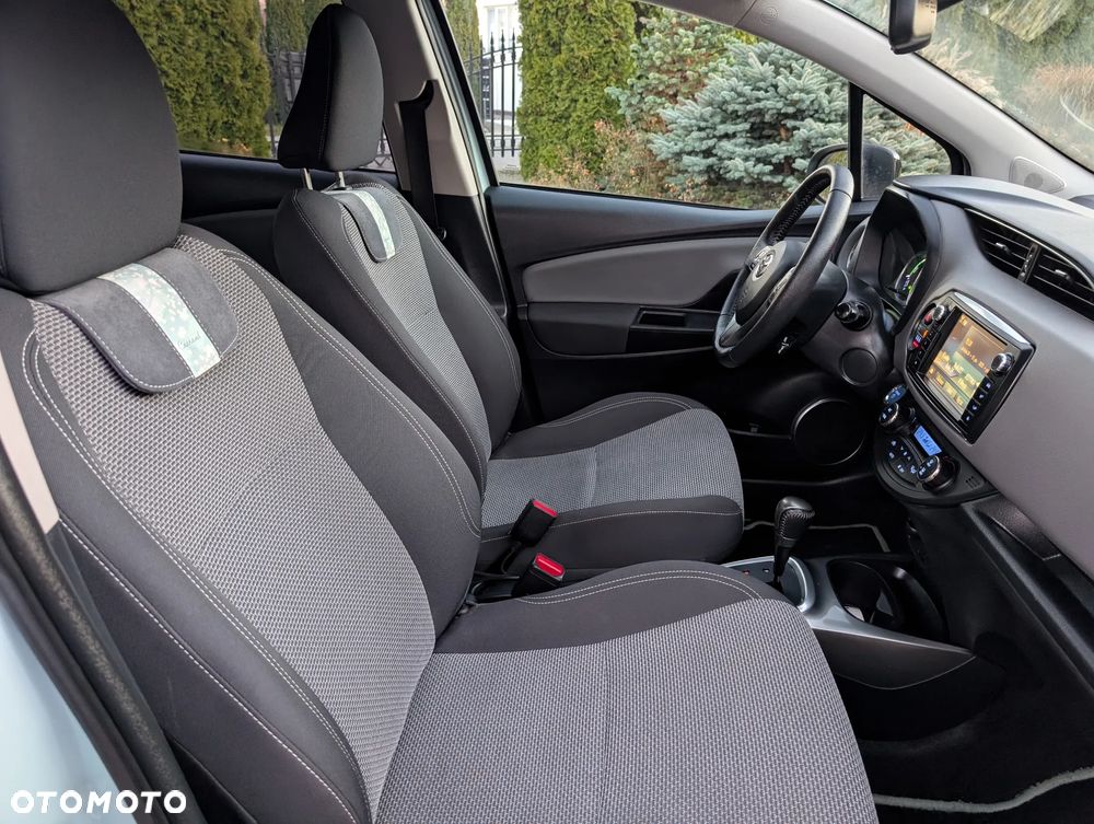 Toyota Yaris - 10