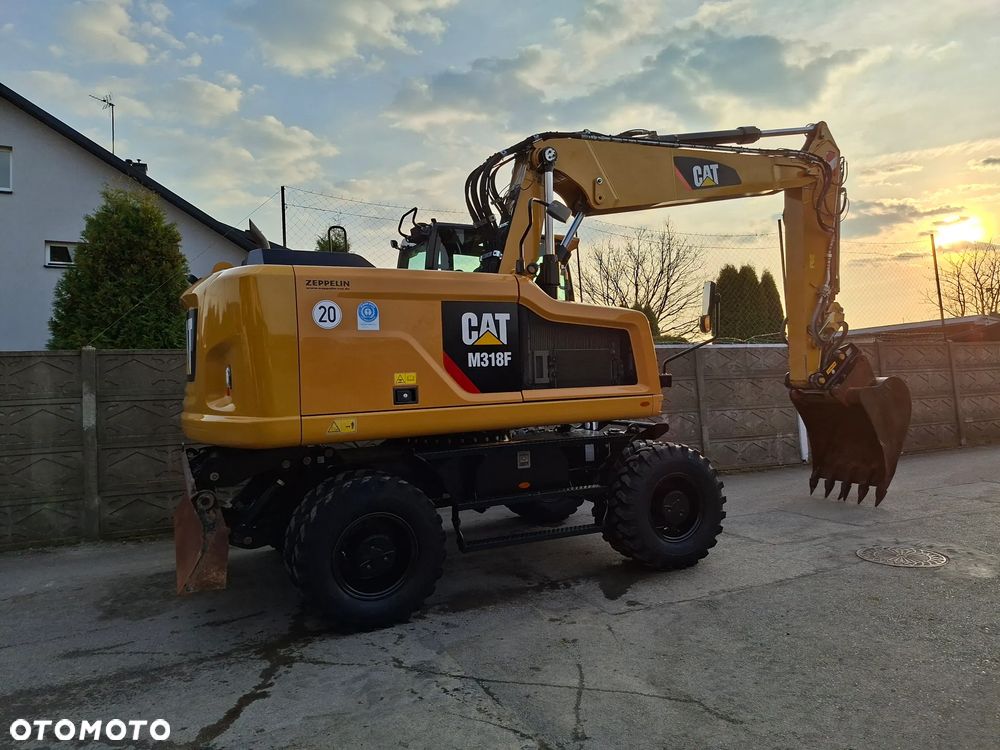 Caterpillar CAT M 318 F - 8