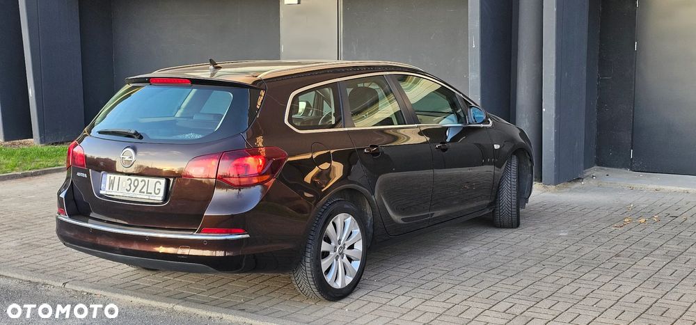 Opel Astra 1.4 T Cosmo EU6 - 34