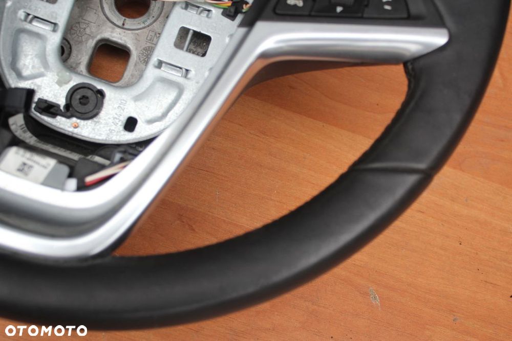 KIEROWNICA SKÓRA WIELOFUNKCJA PODGRZEWANA OPEL MERIVA B - 6