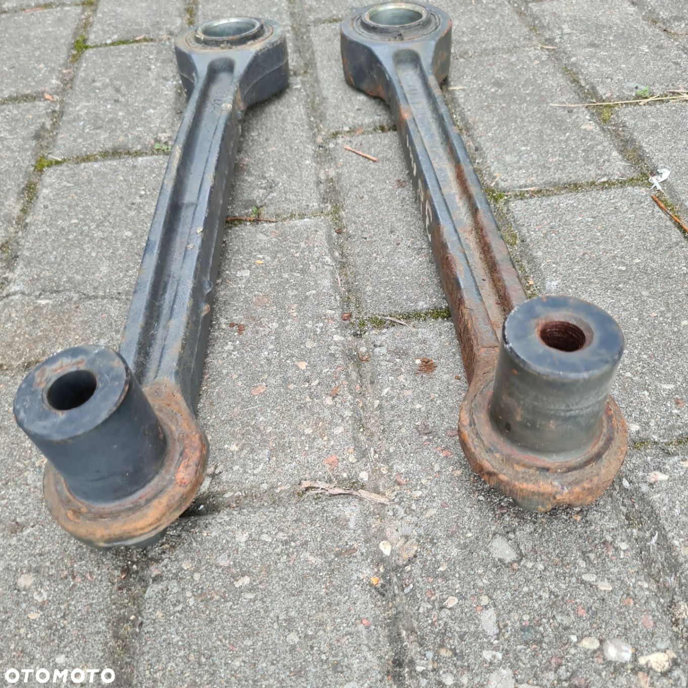 JARZMO STRZEMIONO RESORU ODBÓJ AXOR ACTROS 3 - 5