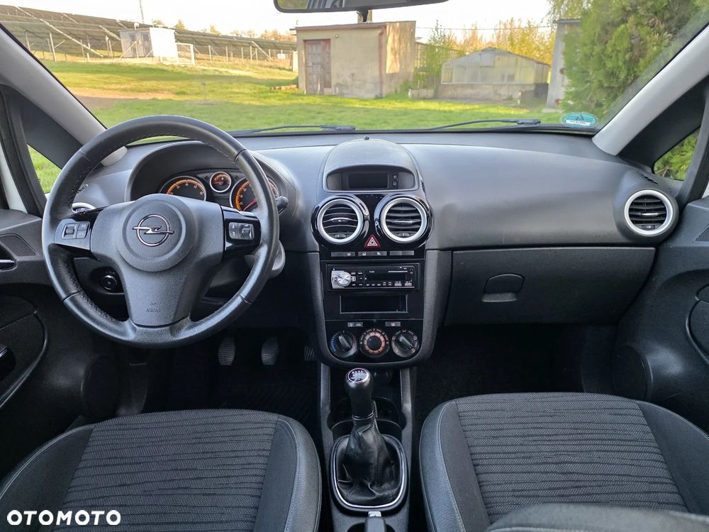 Opel Corsa 1.4 16V Edition - 6