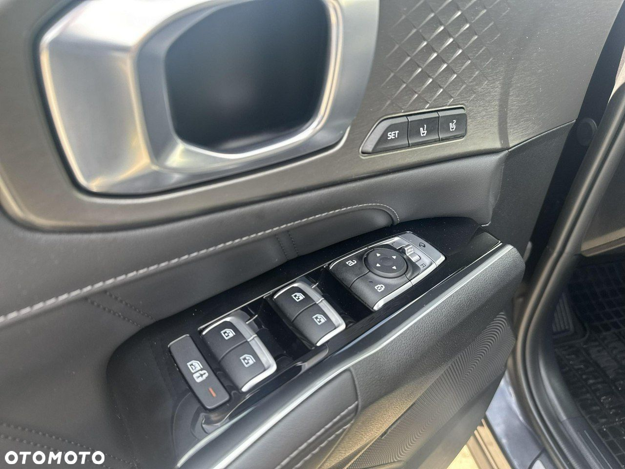 Kia Sorento - 12