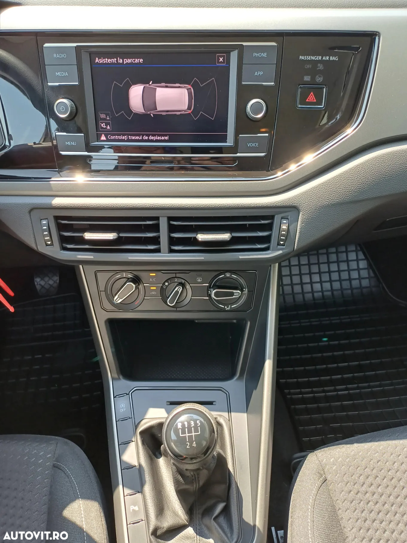 Volkswagen Polo 1.6 TDI Comfortline - 12