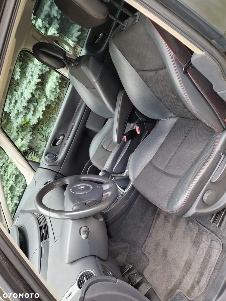 Renault Espace 2.0 Dynamique - 12