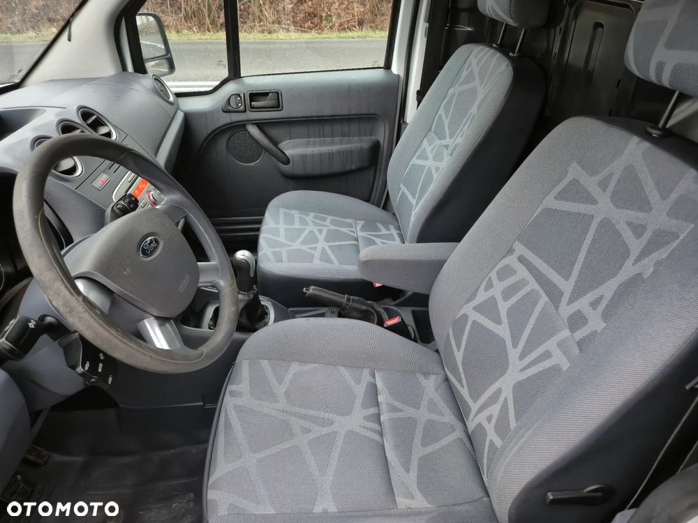 Ford Transit connect - 33