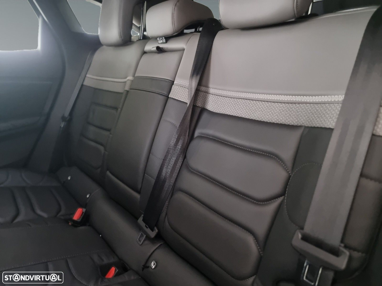 Citroën C5 X 1.6 Hybrid Shine e-EAT8 - 13