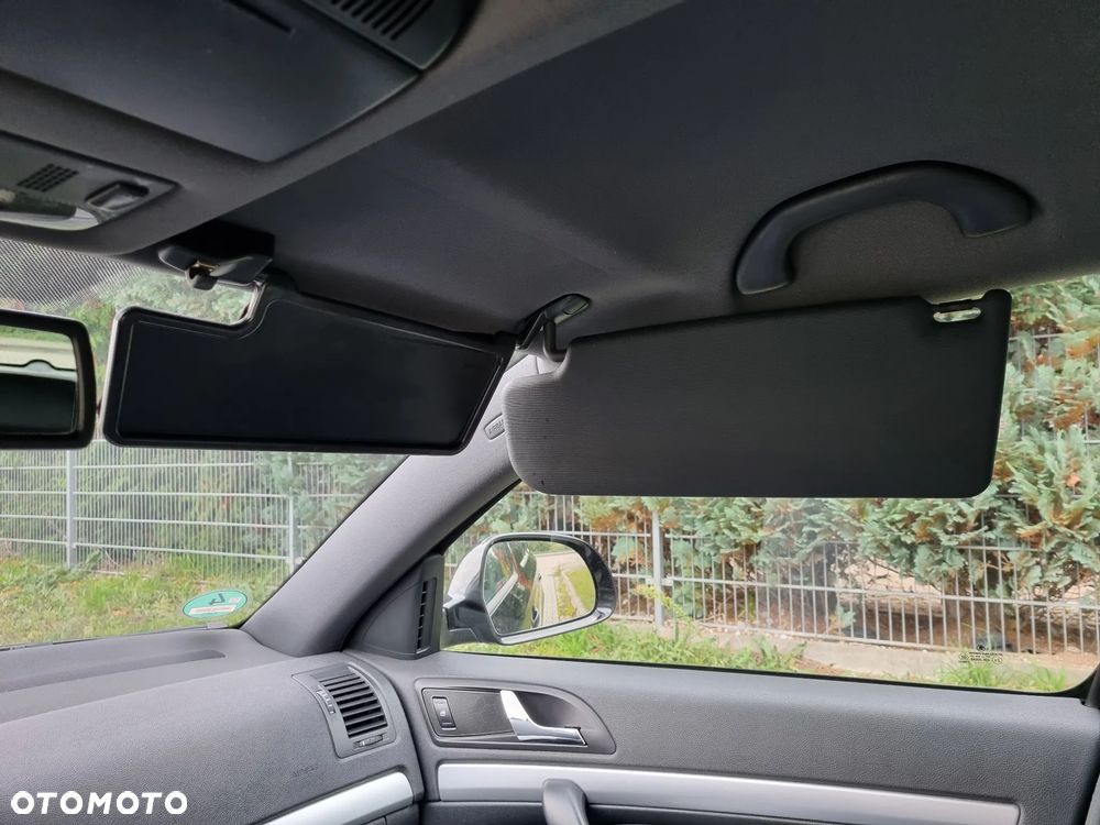 Skoda Octavia 2.0 TDI DPF RS DSG - 17
