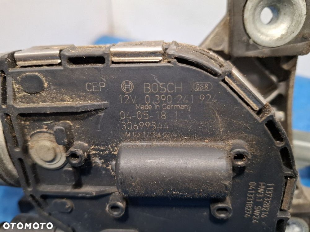 VOLVO V50 MECHANIZM SILNICZEK WYCIERACZEK PRZÓD 0390241924 D 4204 T - 10