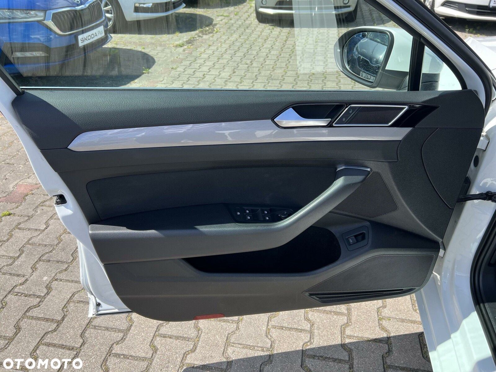Volkswagen Passat - 20
