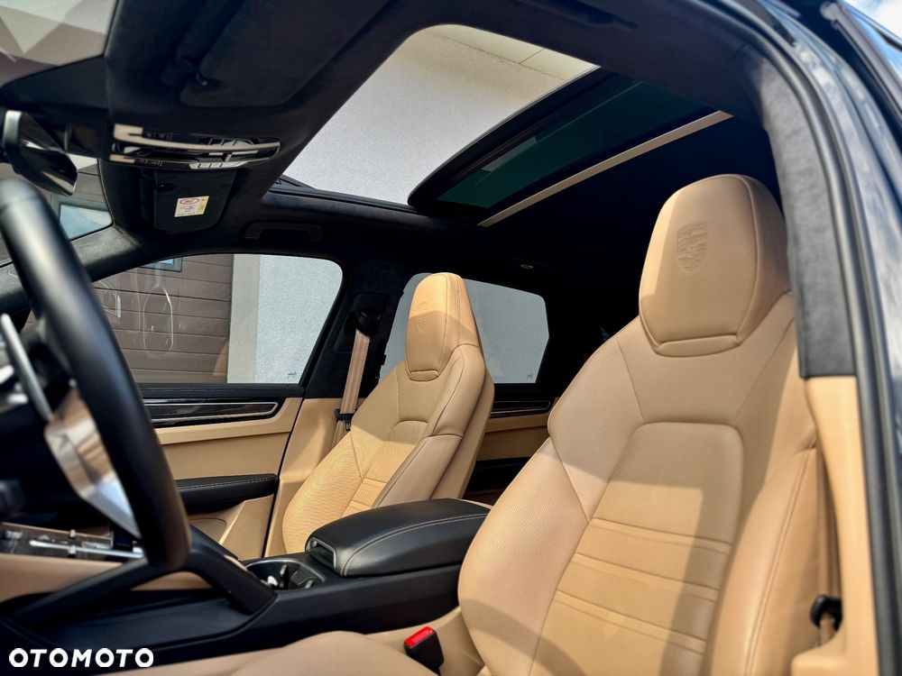 Porsche Cayenne S Platinum Edition - 25