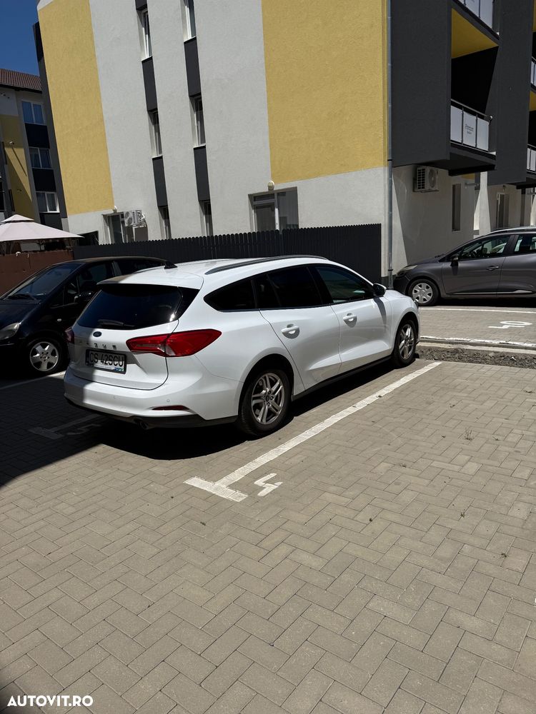 Ford Focus 1.0 EcoBoost Active - 1