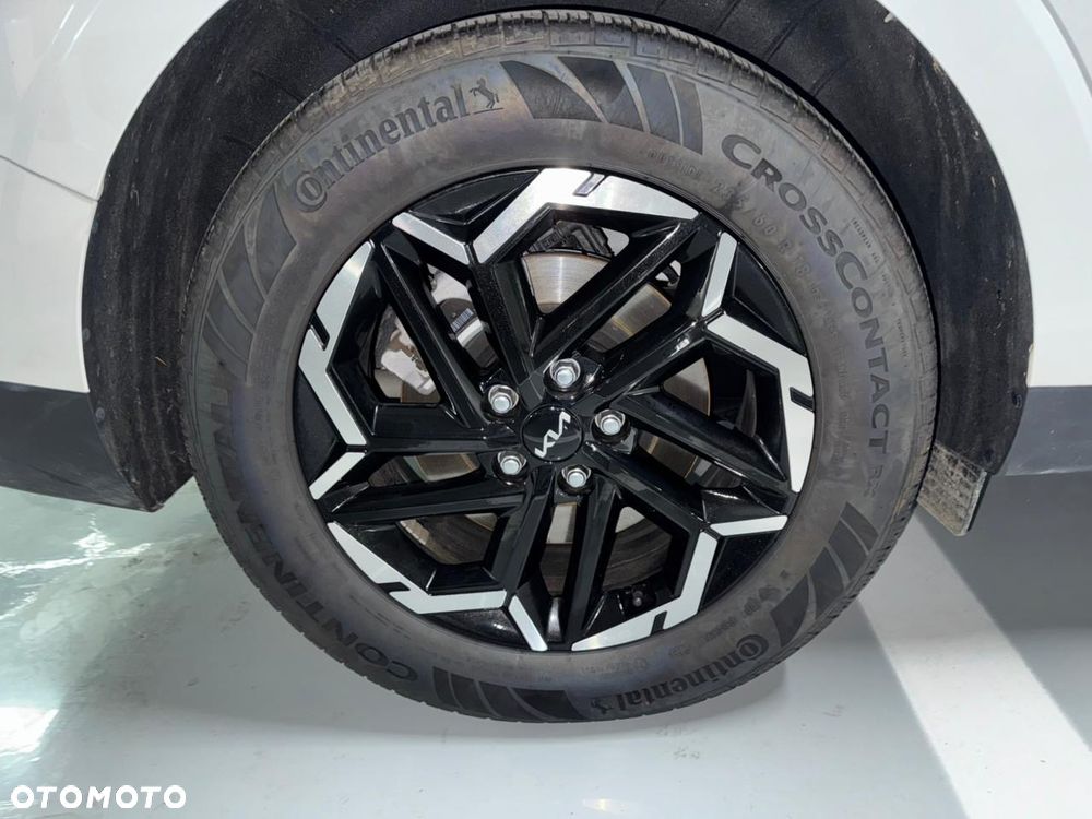 Kia Carnival - 29